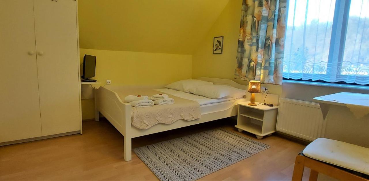Dom Pod Kasztanami Apartment Kazimierz Dolny Exterior foto